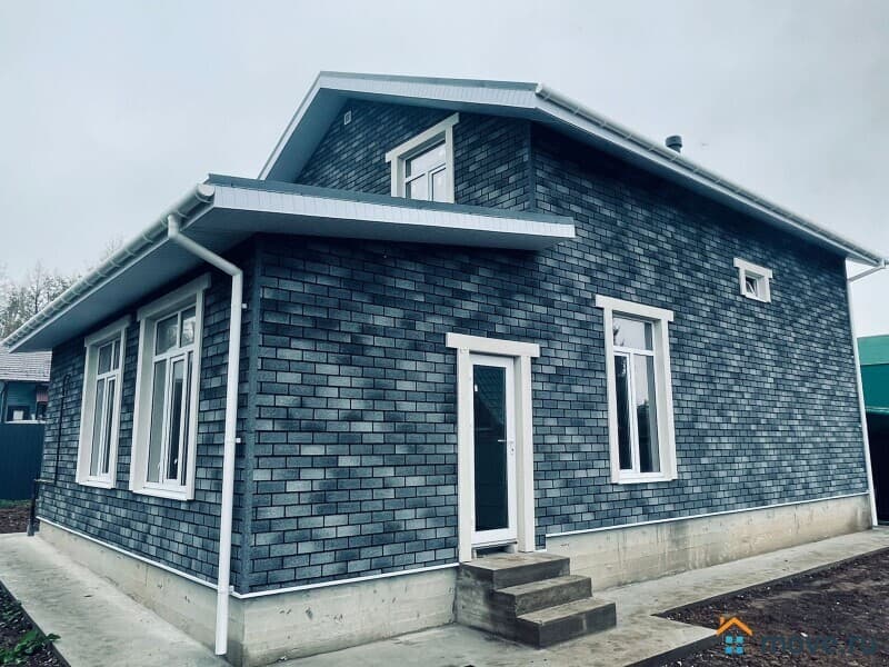 коттедж, 210 м²