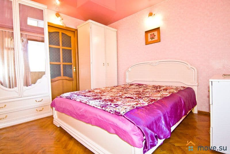 2-комн. квартира, 80 м²