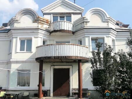 В Челябинске резко упали цены на коттеджи и садовые участки с домиком. Инфографика