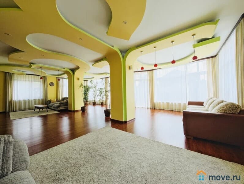 коттедж, 450 м&sup2;