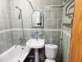 Снять двухкомнатную квартиру на сутки, 46 м², этаж 4 из 4. Фото 1