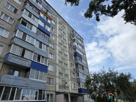 Сдается 1-комнатная квартира, 30 м², Елец, улица Коммунаров, 129