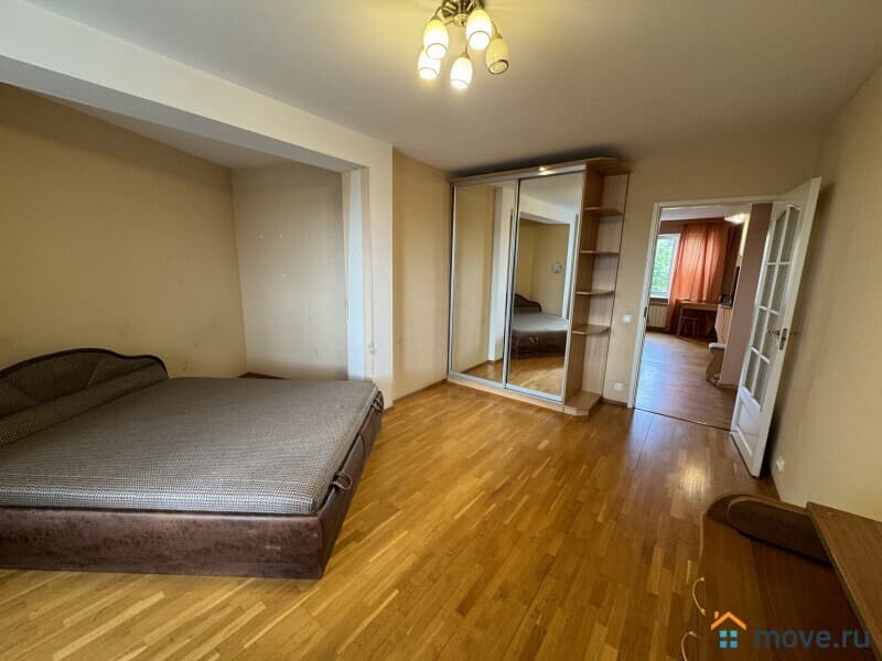 5-комн. квартира, 105 м²