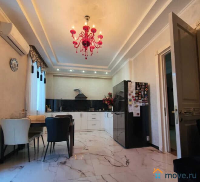 3-комн. квартира, 160 м²