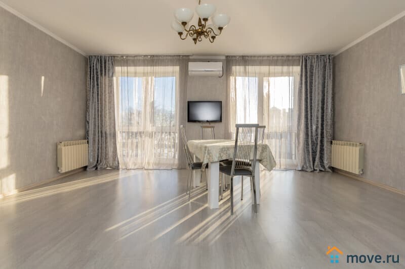 3-комн. квартира, 98.2 м&sup2;