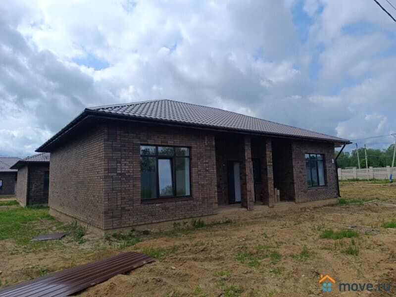 коттедж, 130 м&sup2;