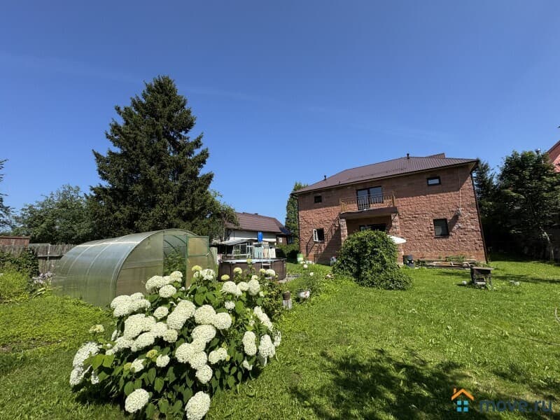 дом, 240 м&sup2;