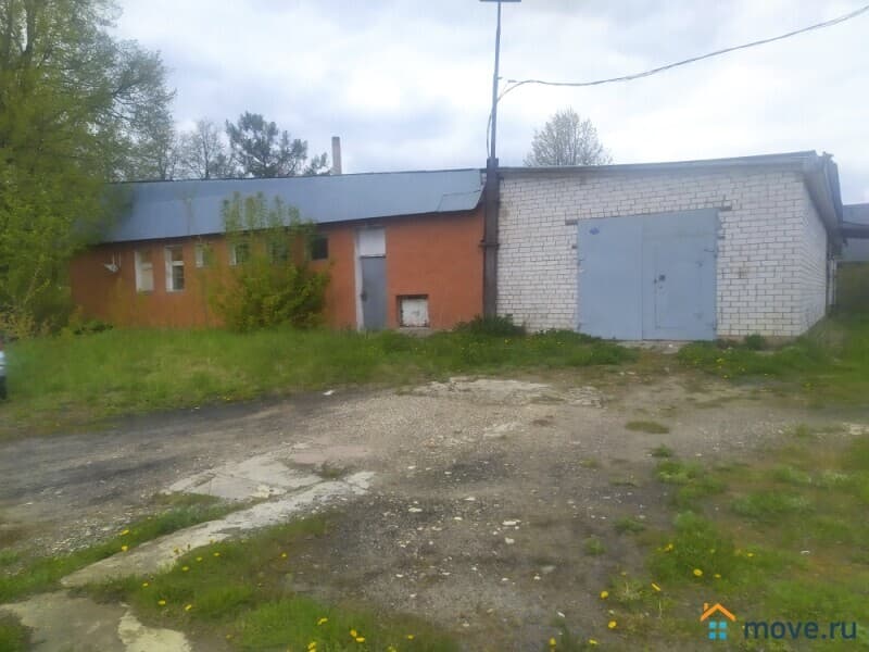 нежилое здание, 500 м²