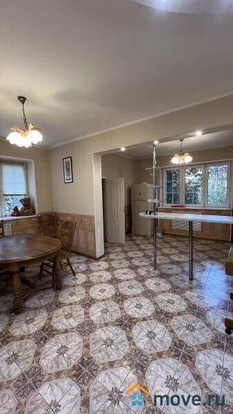 дом, 499 м&sup2;