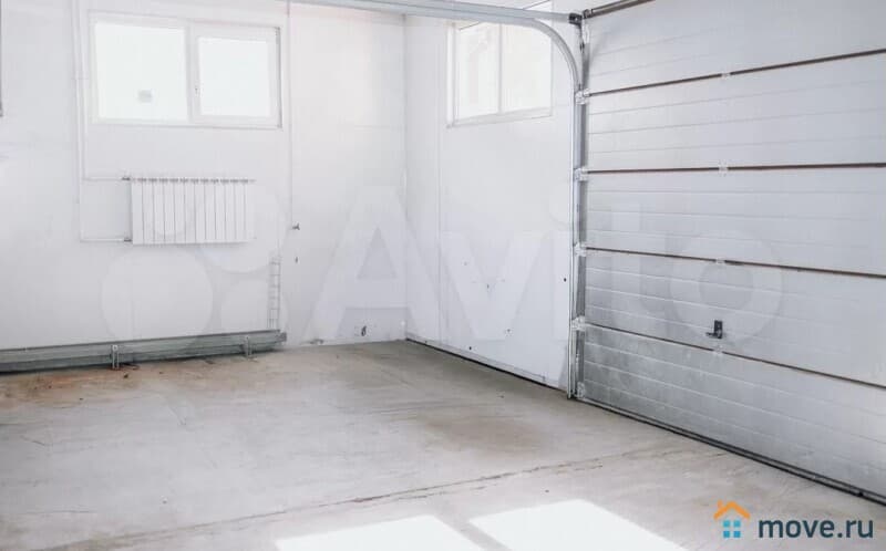 склад, 1050 м&sup2;