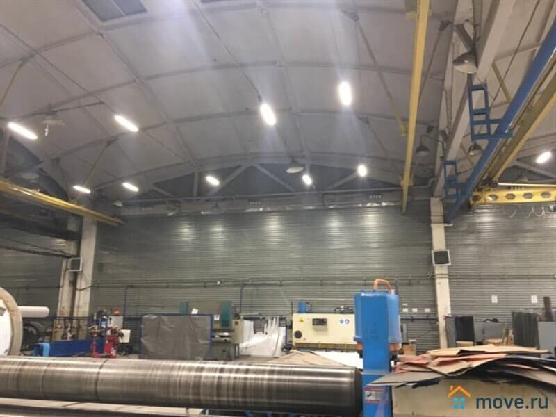 склад, 2700 м&sup2;