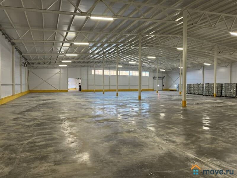 склад, 2100 м&sup2;