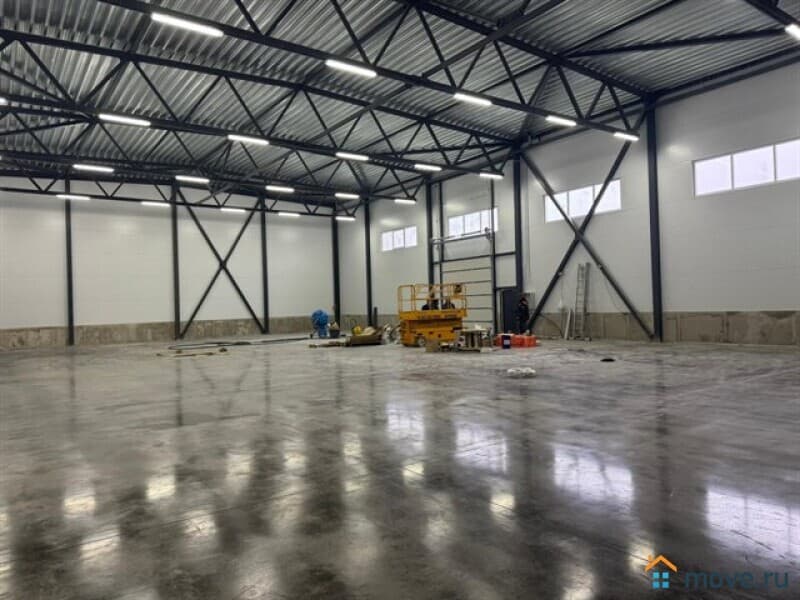 склад, 700 м²