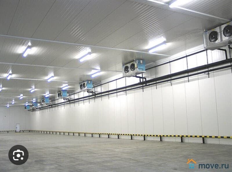 склад, 2100 м&sup2;