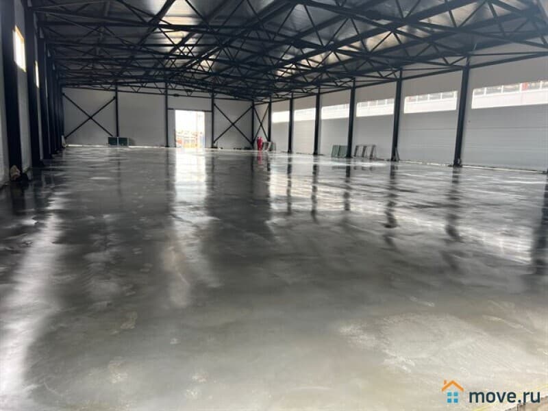 склад, 1300 м&sup2;