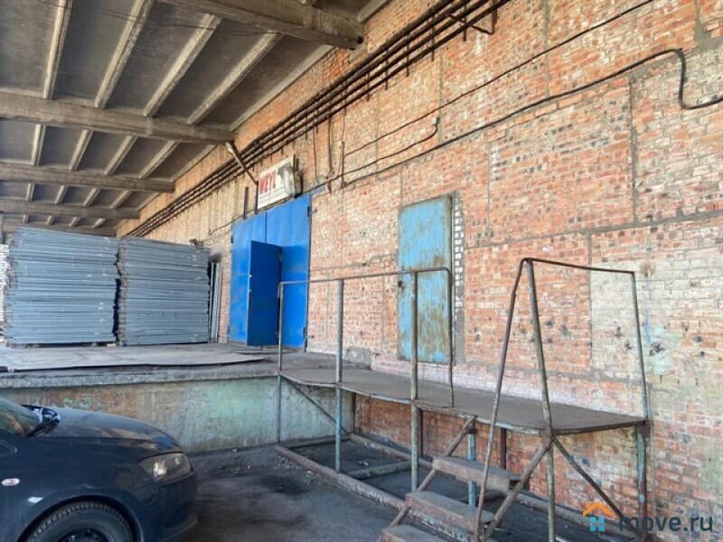 склад, 2000 м&sup2;