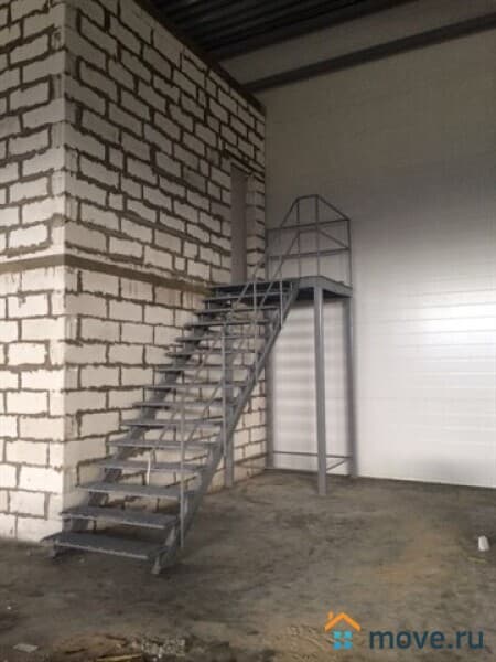 склад, 1050 м&sup2;