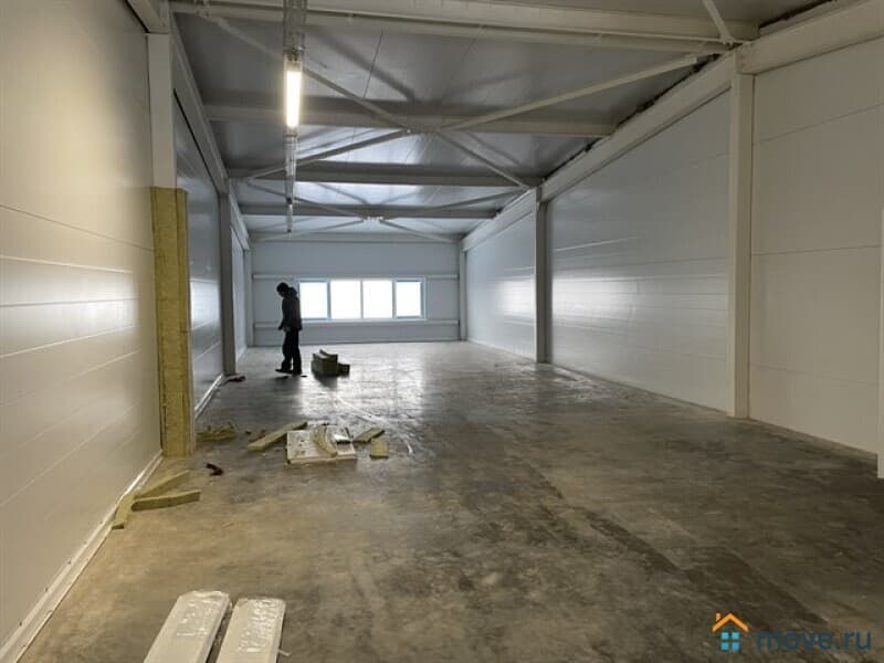 склад, 600 м&sup2;