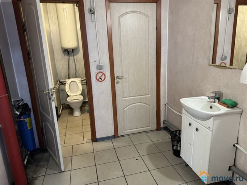 склад, 3200 м&sup2;