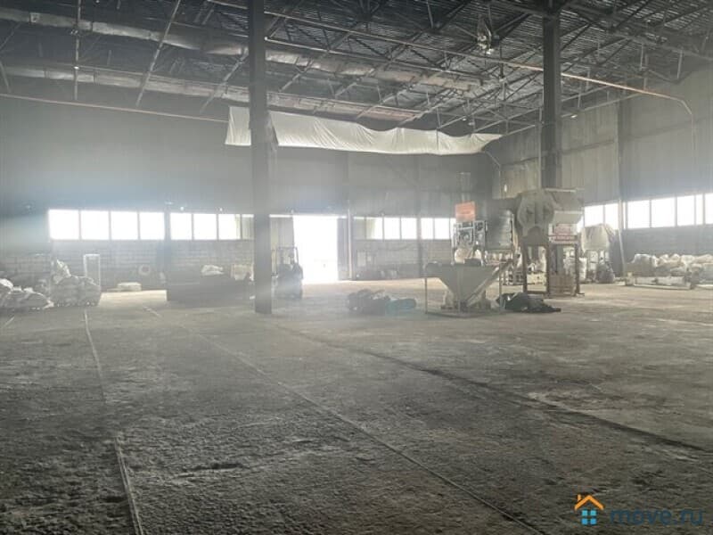 склад, 1400 м&sup2;