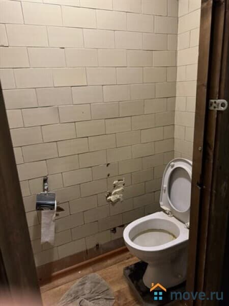 склад, 2400 м&sup2;