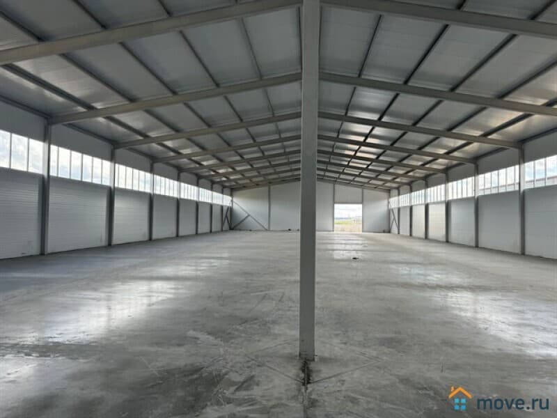 склад, 8640 м&sup2;