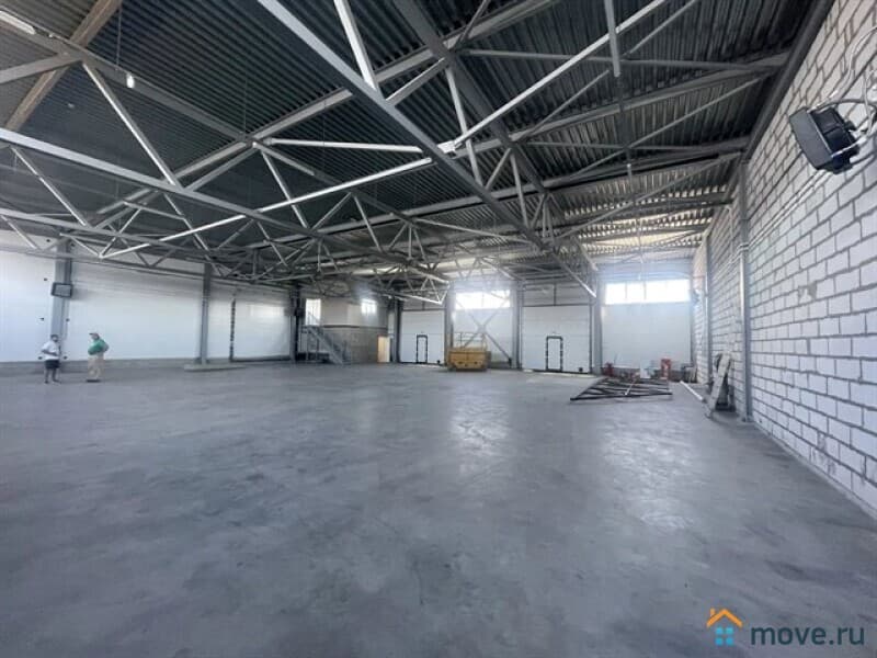 склад, 650 м&sup2;