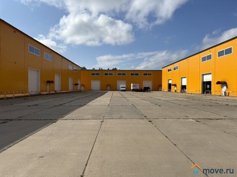 склад, 1100 м&sup2;