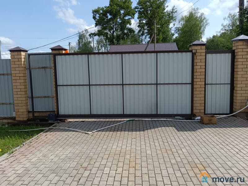 дом, 394.4 м²