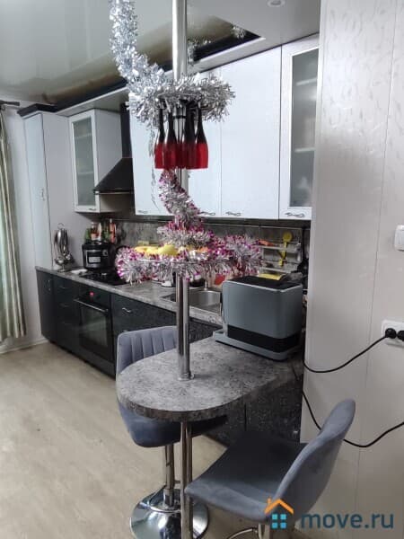 дом, 168 м&sup2;