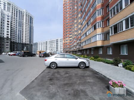Сдаем офис, 25 м&sup2;, Новосибирск, улица Немировича-Данченко, 144/1