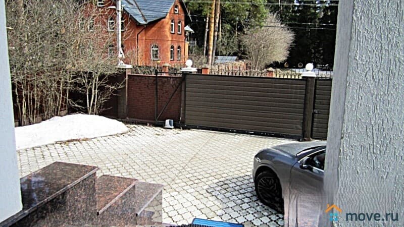 коттедж, 335 м&sup2;