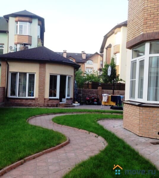 таунхаус, 325 м&sup2;