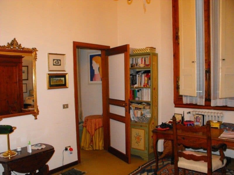 5-комн. квартира, 150 м²