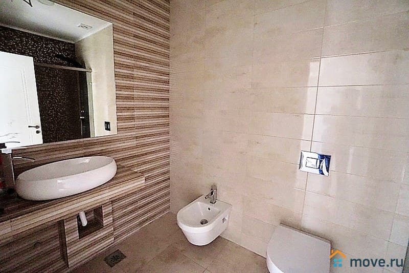 3-комн. квартира, 131 м²