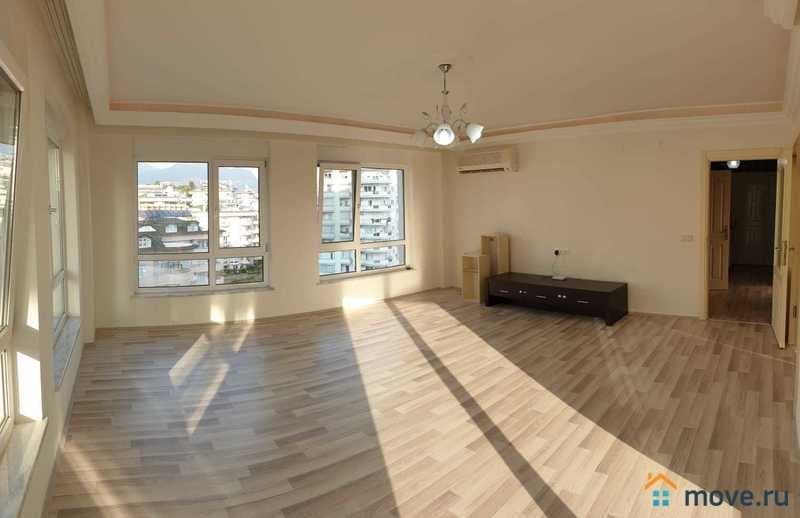 3-комн. квартира, 140 м²