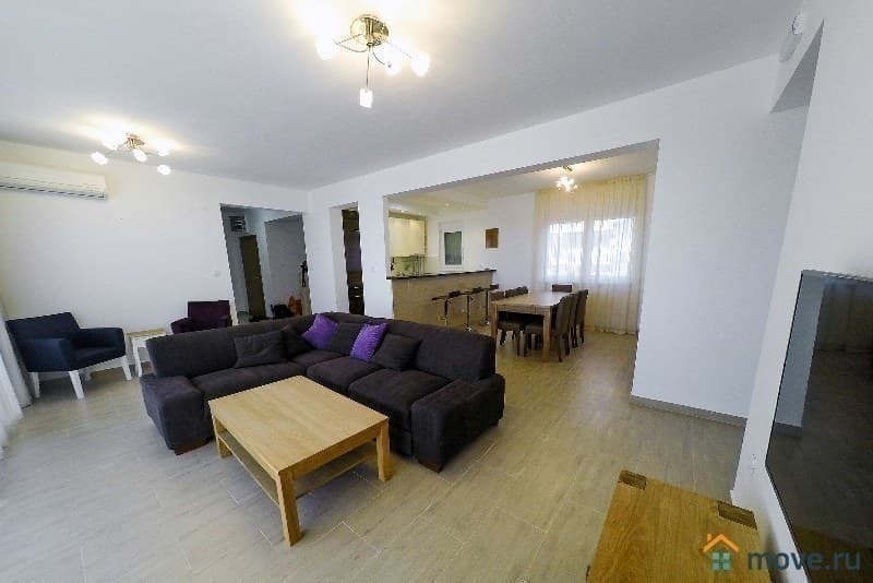 4-комн. квартира, 136 м²