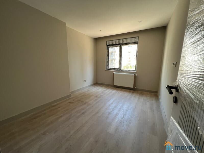 3-комн. квартира, 150 м²