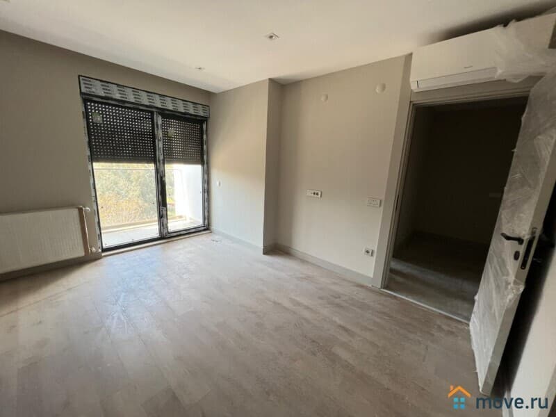 3-комн. квартира, 150 м²