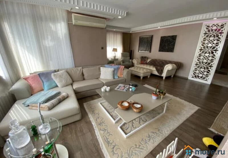 4-комн. квартира, 240 м²