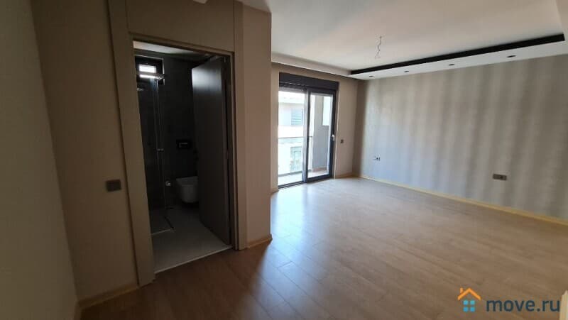 5-комн. квартира, 240 м²