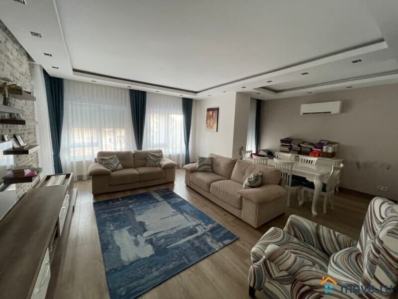 4-комн. квартира, 180 м²