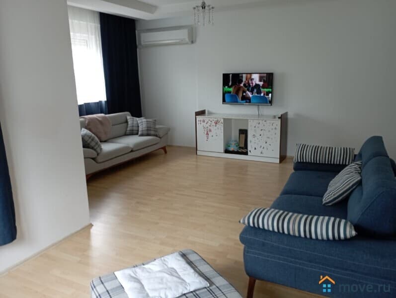 5-комн. квартира, 130 м²