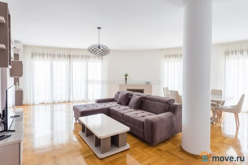 3-комн. квартира, 130 м²