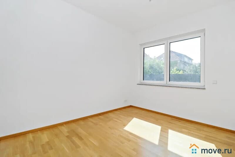 3-комн. квартира, 107 м²