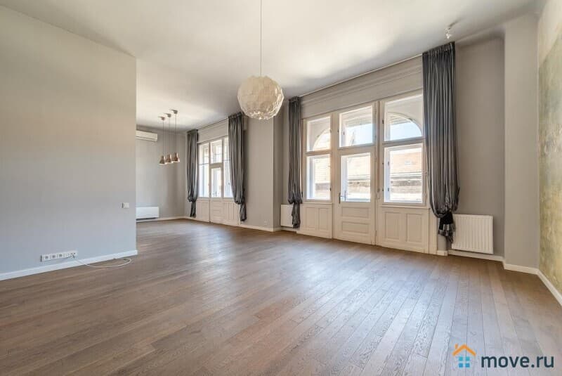 4-комн. квартира, 144 м²