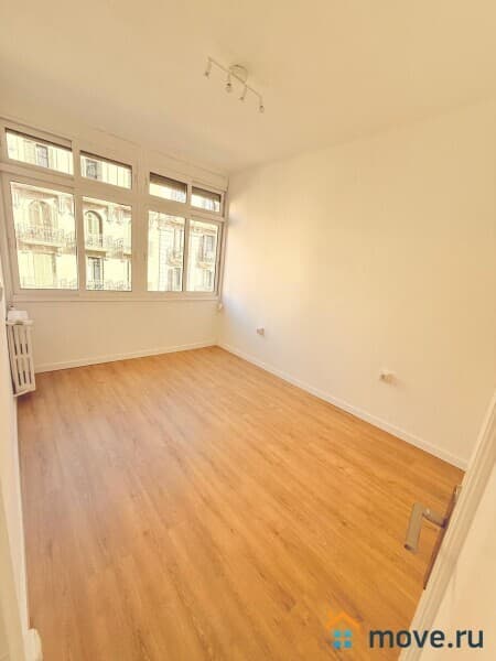 5-комн. квартира, 83 м²