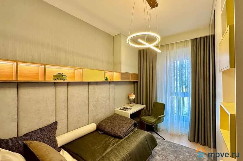 4-комн. квартира, 150 м²