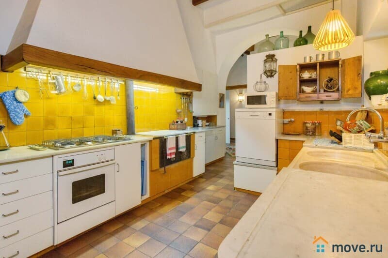 гостиница, 557 м²
