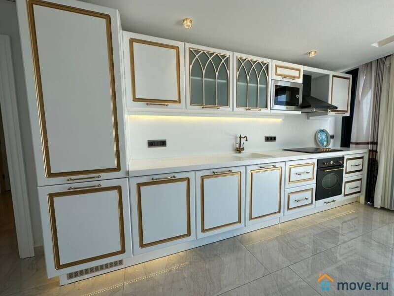 3-комн. квартира, 236 м²
